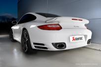 Akrapovic Rennsportanlage Titan Porsche 911 997 Turbo Facelift für Porsche 911 Typ 997  mit 100 cpsi Kat, ab Krümmer 