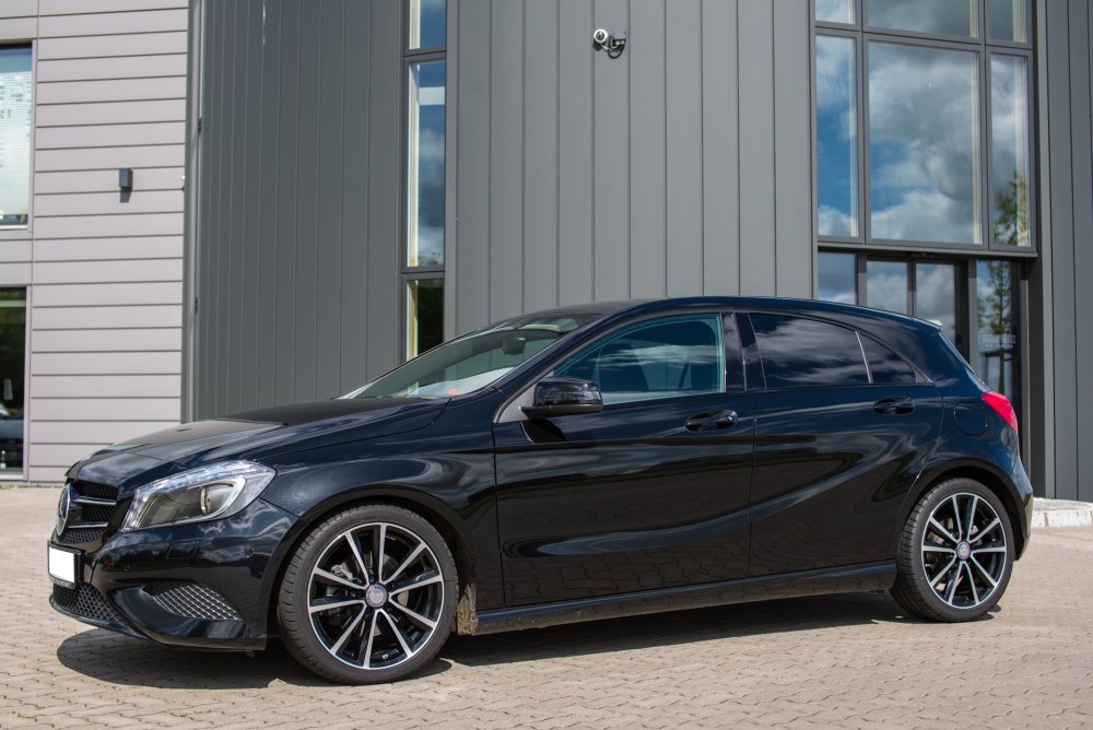 Eibach Tieferlegungsfedern Pro-Kit für Mercedes A-Klasse III Typ 176 ohne werksseitige Tieferlegung